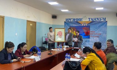САЙХАНДУЛААН СУМЫН ИТХ-ЫН ЭЭЛЖИТ 12 ДУГААР ХУРАЛДААН 2023 ОНЫ 02-Р САРЫН 15-НЫ ӨДӨР ХУРАЛДАВ.