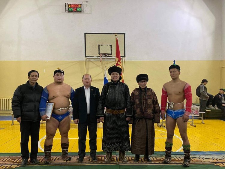 УСАН ТУУЛАЙ ЖИЛИЙН САР ШИНИЙН БӨХИЙН БАРИЛДААН ЗОХИОН БАЙГУУЛЛАА.